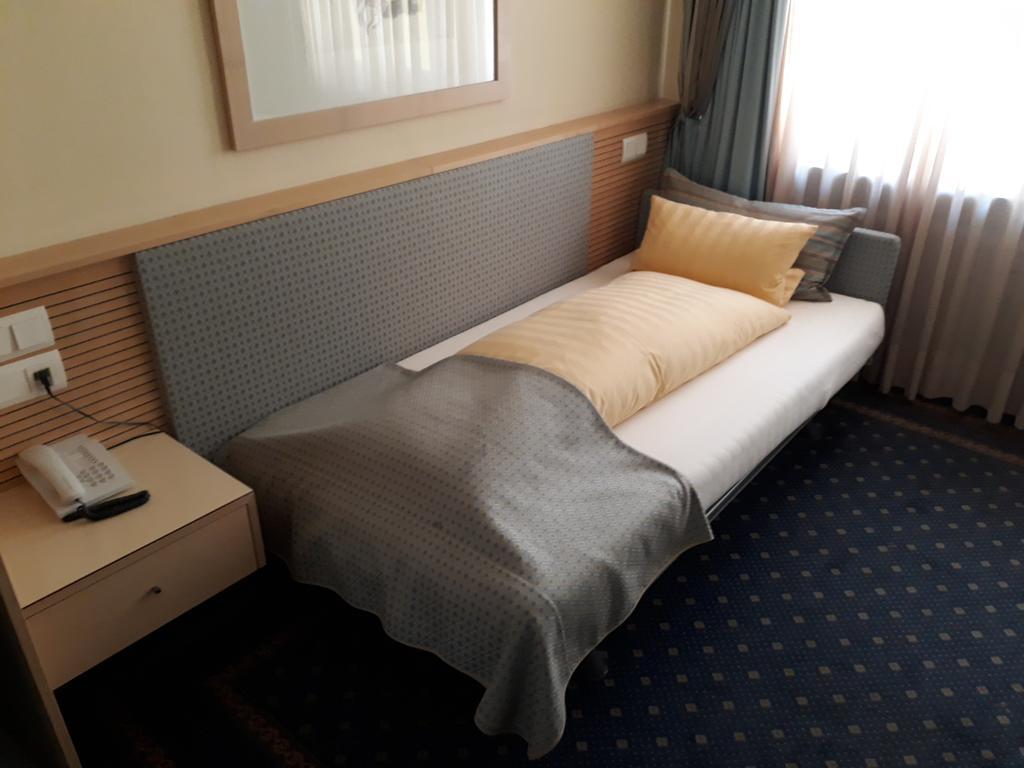 City Hotel ショップハイム エクステリア 写真